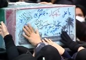 تشییع 10 شهید در سومین حرم اهل بیت (ع) / خاکسپاری 2 شهید شناسایی شده در قادرآباد و خرامه+عکس و فیلم