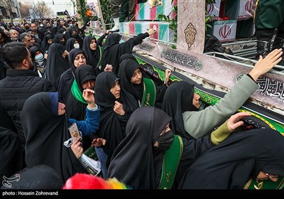 تشییع پیکر 200 شهید گمنام دفاع مقدس در تهران