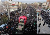 تشییع پیکر 13 شهید گمنام دفاع مقدس در اصفهان