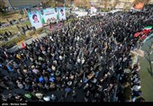 تشییع پیکر 13 شهید گمنام دفاع مقدس در اصفهان