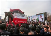 تشییع پیکر 13 شهید گمنام دفاع مقدس در اصفهان