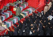 تشییع پیکر 13 شهید گمنام دفاع مقدس در اصفهان