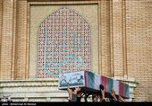 تشییع پیکر 6 شهید گمنام دفاع مقدس در قم