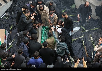 مراسم تشییع وتدفین پیکر شهید گمنام در دانشگاه فرهنگیان قزوین