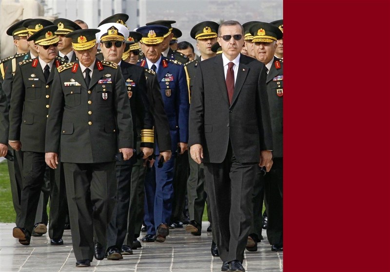 مردم ترکیه به کدام گروه اعتماد دارند: سیاستمداران یا نظامیان؟