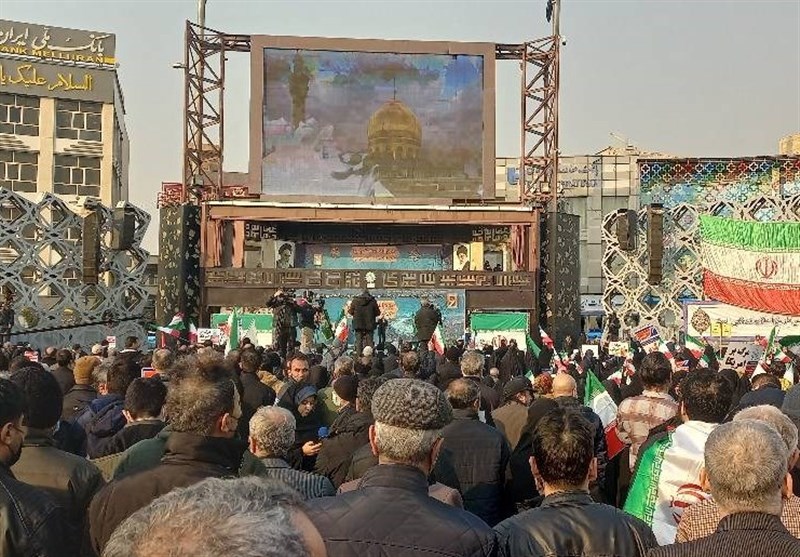 برگزاری مراسم بزرگداشت 9 دی در میدان امام حسین(ع)