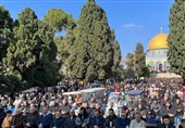 برگزاری نماز جمعه مسجدالاقصی با مشارکت هزاران فلسطینی