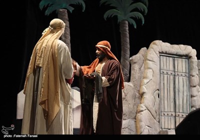  تئاتر مذهبی "بانوی بی‌نشان" در کاشان به روی صحنه رفت + تصویر 