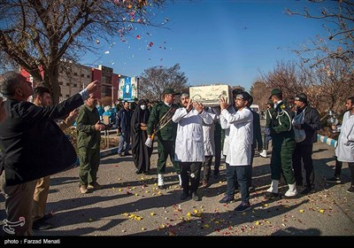 تشییع شهید گمنام در دانشکده داروسازی کرمانشاه