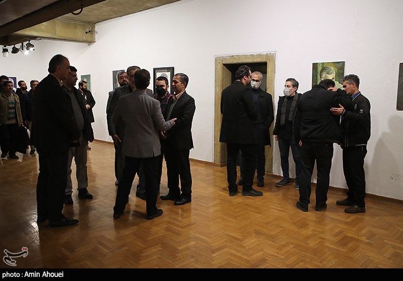 آثار پرتره نگاری حاج قاسم سلیمانی در نمایشگاه سرو ایرانی