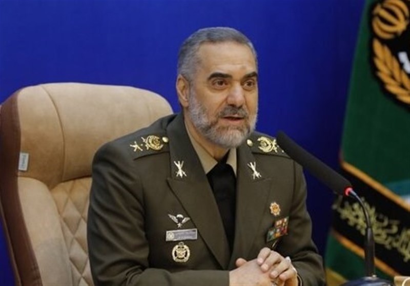 وزیر الدفاع : الجمهوریة الاسلامیة لدیها کامل الاستشراف على المنطقة