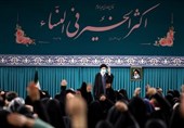 امام خامنه‌ای: باید راهی برای به‌کارگیری زنان فرزانه و کارآمد در رده‌های گوناگون پیدا کرد/ غرب متجدد نسبت به مسئله‌ی زن گناهکار و مقصر است