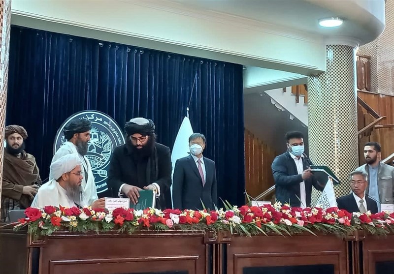 امضای قرارداد 25 ساله استخراج نفت بین افغانستان و چین
