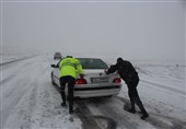 برف و کولاک در راه قزوین/ احتمال ریزش بهمن در مناطق کوهستانی