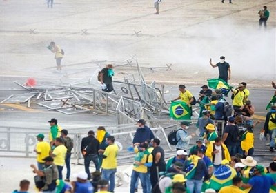 حمله هواداران رئیس جمهور سابق برزیل به کاخ ریاست جمهوری و کنگره/ داسیلوا: عاملان را مجازات خواهیم کرد