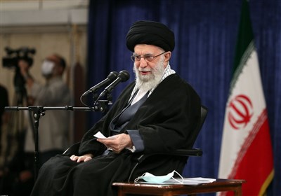  امام خامنه‌ای: رفع فقر، مشکل معیشتی و رفاه خانوار بدون رشد اقتصادی علاج‌پذیر نیست 