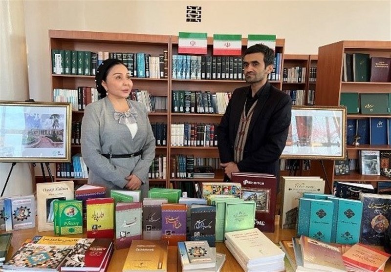 اهدا 98 جلد کتاب به زبان‌های فارسی، روسی و قرقیزی به کتابخانه ملی قرقیزستان