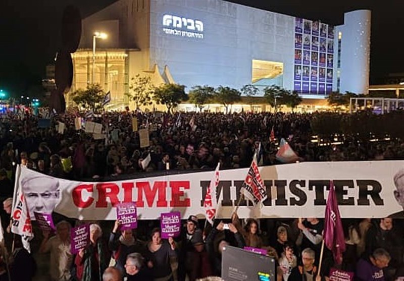 הערכות במשטרה: הפרות סדר מול ביתם של נתניהו ולוין