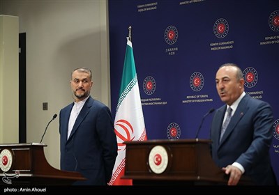 کنفرانس مطبوعاتی مشترک وزرای امورخارجه ایران و ترکیه