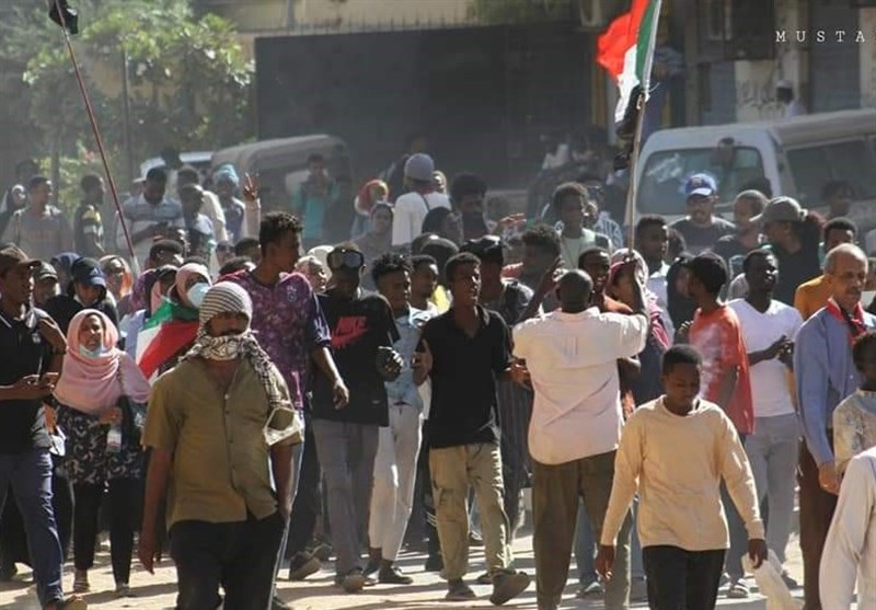 تظاهرات سودانی‌ها علیه حاکمیت نظامیان
