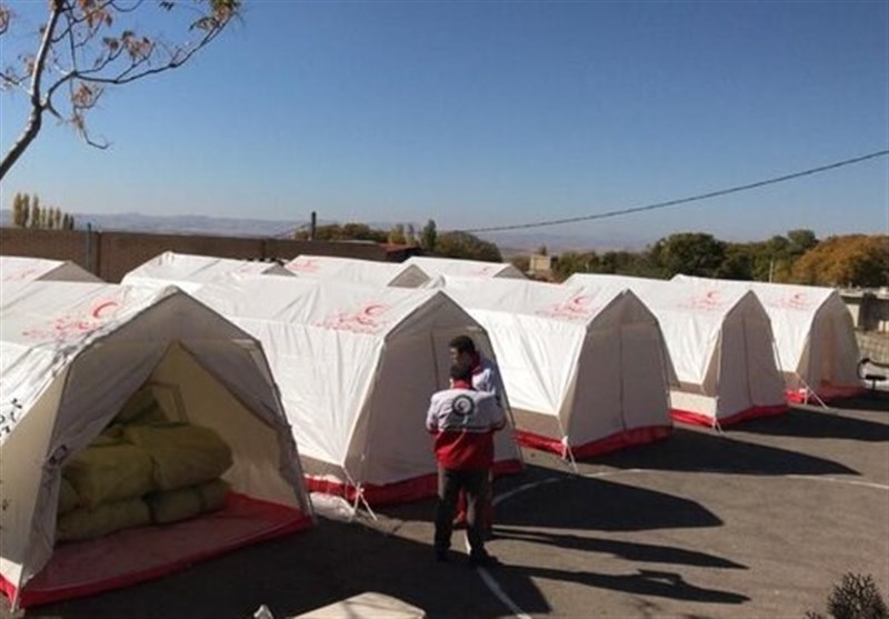تامین برق چادرهای اسکان موقت برای زلزله‌زدگان آذربایجان غربی