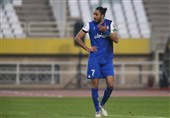 Esteghlal Defender Yazdani Joins Sepahan