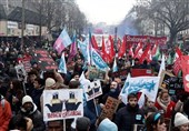 بازداشت بیش از 370 نفر در اعتراضات دو روز گذشته فرانسه