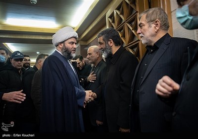 محمد قمی ، رئیس سازمان تبلیغات اسلامی در مراسم ختم پدر حسین یکتا
