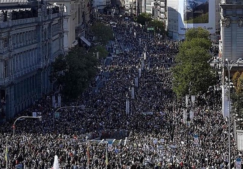 Thousands Protest in Madrid against Spanish Government