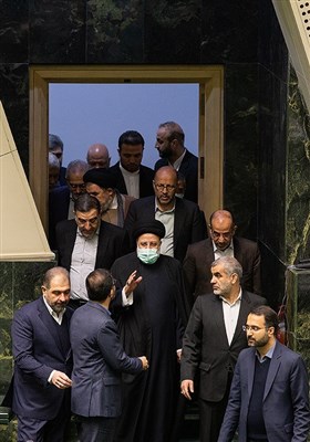حضور سیدابراهیم رییسی، رئیس جمهور در صحن علنی مجلس شورای اسلامی