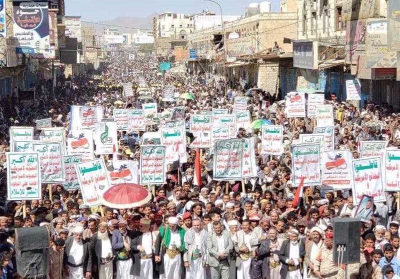 Massive Rally in Yemen Condemns Quran Burning in Sweden