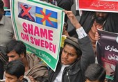 Pakistanis Condemn Quran Burning in Sweden (+Video)