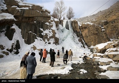 یخ زدن آبشار گنج نامه - همدان