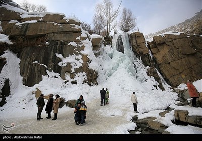 یخ زدن آبشار گنج نامه - همدان