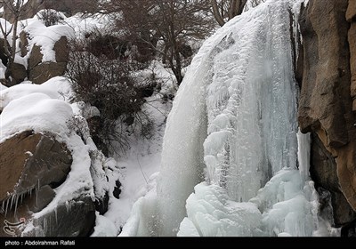 یخ زدن آبشار گنج نامه - همدان