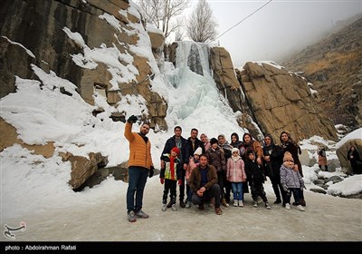 یخ زدن آبشار گنج نامه - همدان