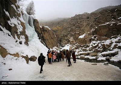 یخ زدن آبشار گنج نامه - همدان