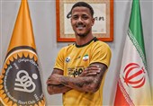 Sepahan Completes Signing of Brazilian Winger Catatau
