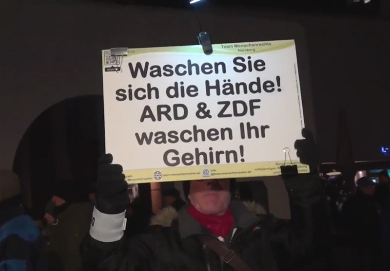 Hundreds March in Germany’s Nuremberg against Arms Deliveries to Ukraine (+Video)