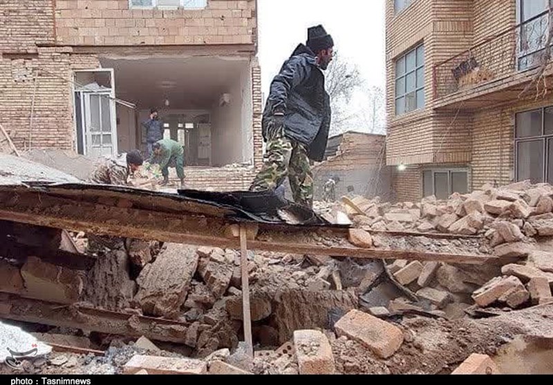تخریب کامل 2120 منزل در زلزله خوی/ اختصاص 30 میلیون تومان کمک بلاعوض برای هر خانواده