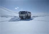 196 ساعت بارش برف در کرمانشاه/ امدادرسانی به 584 خودروی گرفتار در کولاک