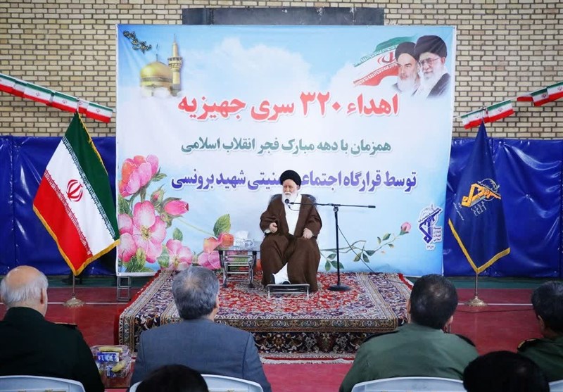 اهدای 320 سری جهیزیه به معسرین حاشیه شهر مشهد
