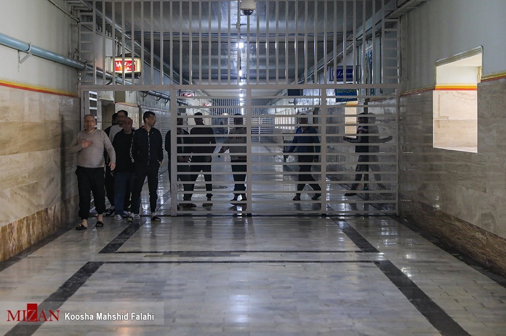 تصاویری از واکنش زندانی‌ها هنگام اعلام خبر عفو گسترده 3