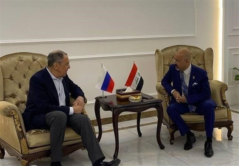 وزیر الخارجیة الروسی یصل إلى بغداد على رأس وفد رفیع
