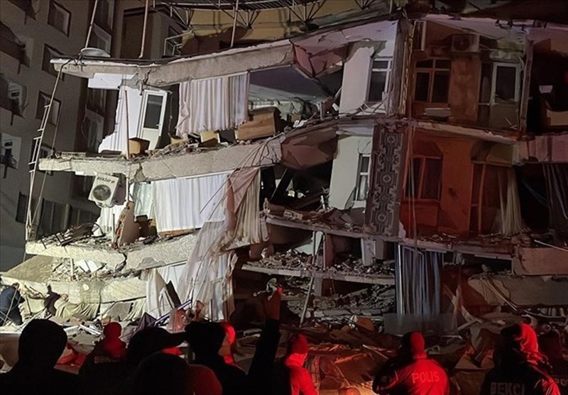 زلزله 7.6 ریشتری در جنوب ترکیه/عزای عمومی یک هفته‌ای/اعلام کشته شدن 1762 نفر+فیلم و عکس