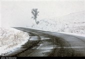 بارش برف و کولاک محورهای مواصلاتی استان زنجان را در بر گرفت