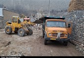 تخریب کامل 1100 واحد مسکونی در زلزله خوی/ کمک ‌50 میلیونی دولت به زلزله‌زدگان