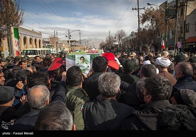 تشییع پیکر شهید نیروی انتظامی در کرمانشاه