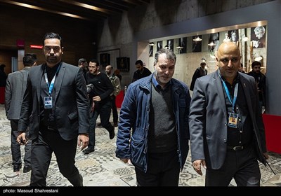 حضور مسعود ده نمکی در ششمین روز چهل و یکمین جشنواره بین‌المللی فیلم فجر