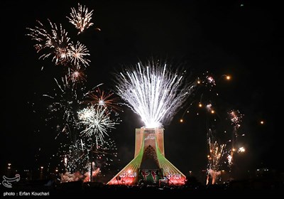 جشن سالگرد پیروزی انقلاب در میدان آزادی